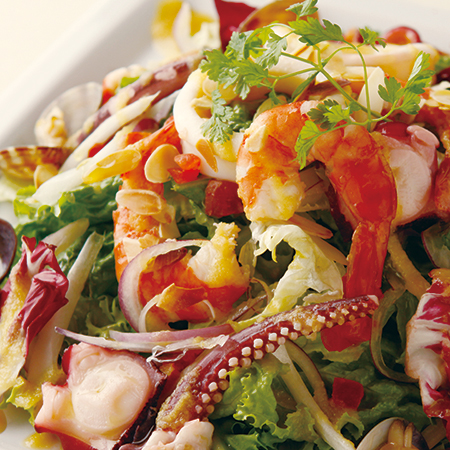 魚介と香草の<br>カクテルサラダ